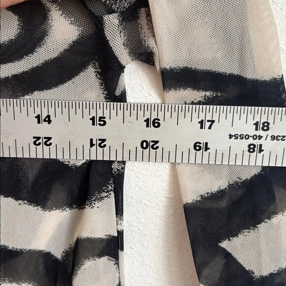 Humanoid Black and White Abstract Long Sleeve Top Womens Mesh Medium - Picture 6 of 6